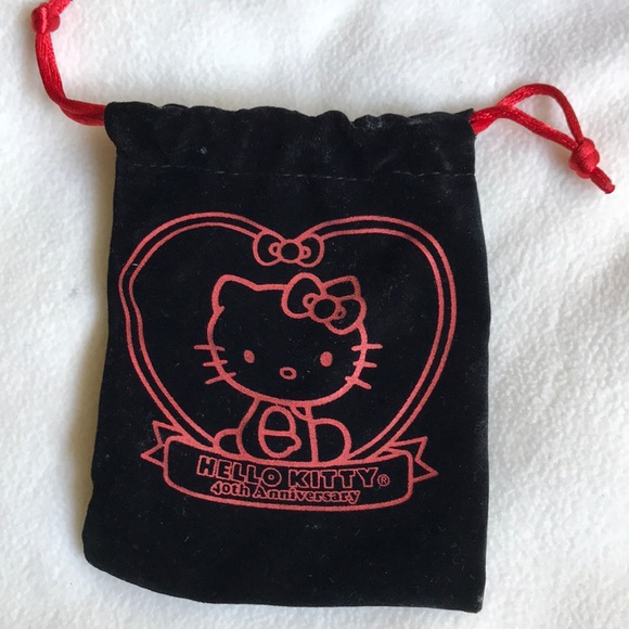 Hello Kitty charm bracelet - Picture 2 of 3